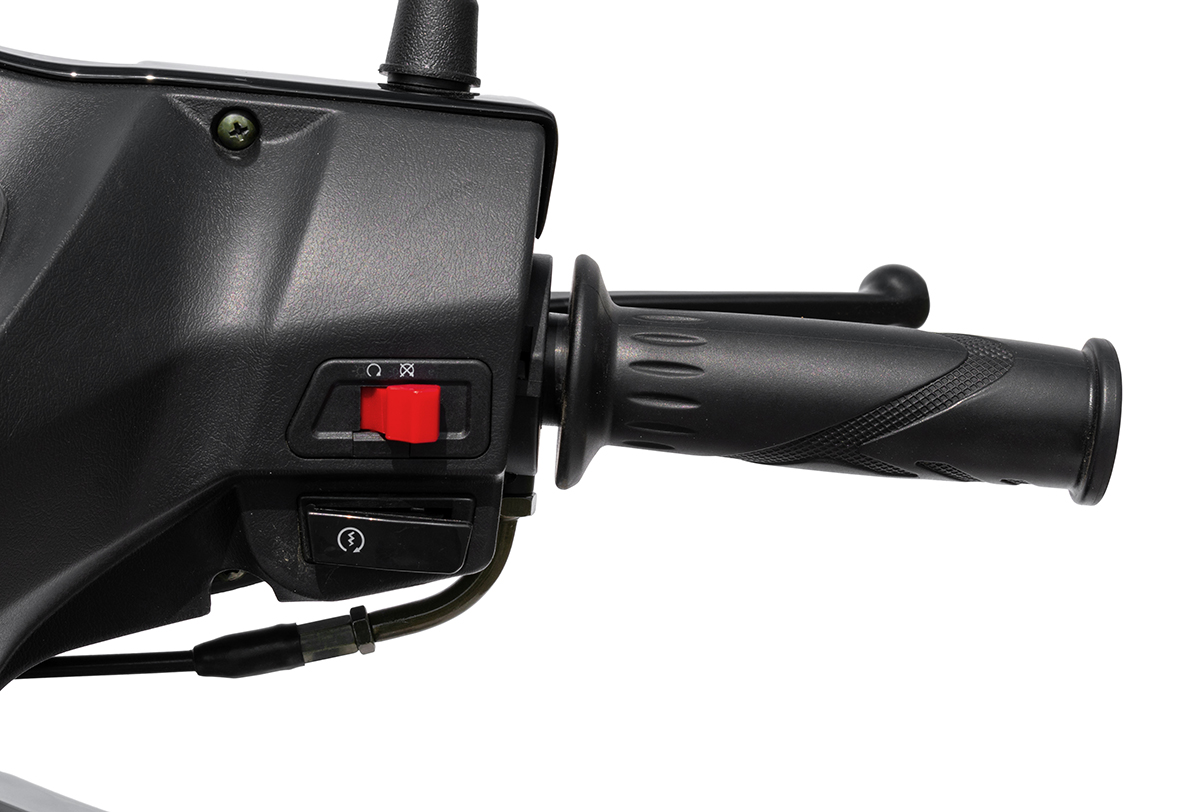 Скутер Regulmoto EAGLE 50 (колёса R12) 12